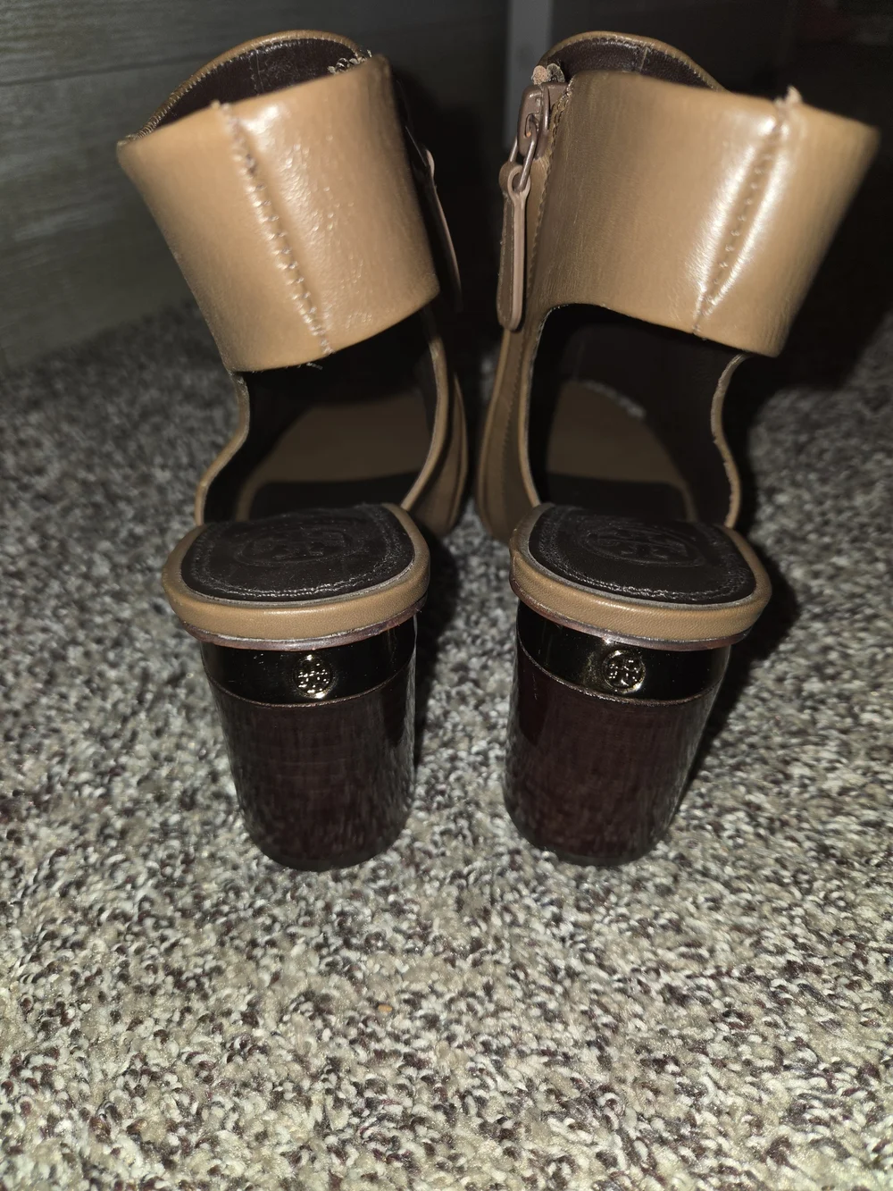 Tory Burch chic open